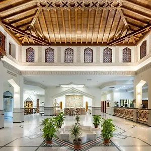 4* מלון Saray
